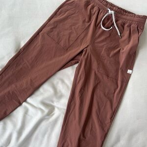 VUORI joggers *perfect condition*